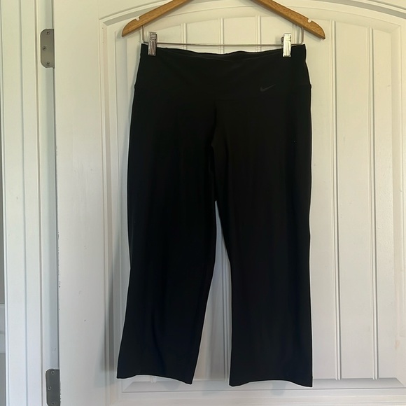 Nike Stretch legging Crop Pants Small - Picture 1 of 4
